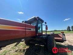 2005  Hesston  9240  Swather