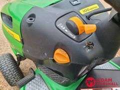2009  John Deere  LA135  Lawn Mower w Bagger - 42IN