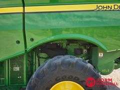 2018  John Deere  S770  Combine