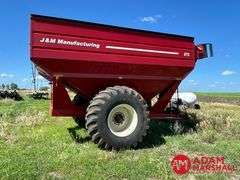 2011  J & M  875-18   Grain Cart