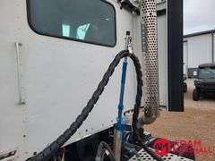 2012  Kenworth  T800  Semi Truck