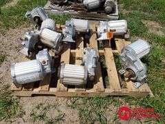 (7) Reinke  Pivot Center Drives