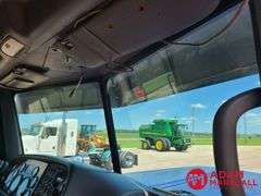2006  Peterbilt  379  Semi Truck