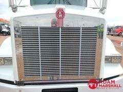 2012  Kenworth  T800  Semi Truck