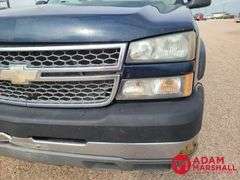 2005  Chevrolet  Silverado 2500  Pickup - Gasoline