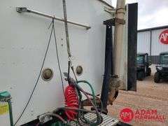 2004  International  9400t  Semi Truck