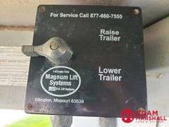 1998  Sundowner  4-Horse Trailer w/ Living Quarters  - 34FT