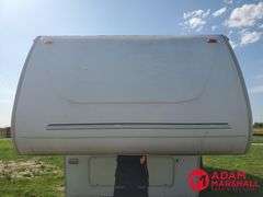 2002  Keystone  Cougar  5th Wheel Camper - 28FT