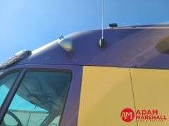 2000  Kenworth  T2000  Semi Truck