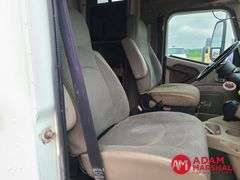 2004  International  9400t  Semi Truck