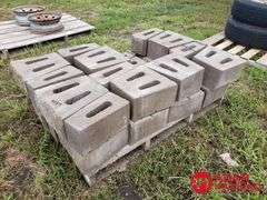 Free Standing Wall Block - Mocha