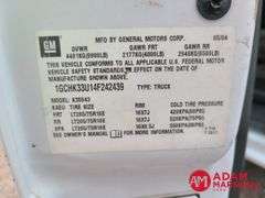 2004  Chevrolet  Silverado 3500  Pickup - Gasoline