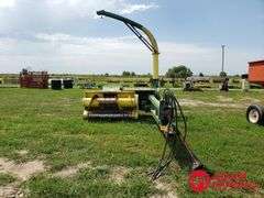 John Deere  Pull Type Silage Chopper