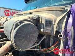 2000  Kenworth  T2000  Semi Truck