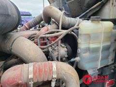 2004  International  9400t  Semi Truck
