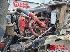 2004  International  9400t  Semi Truck