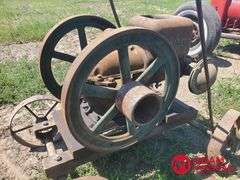 John Deere  Hit & Miss Motor On Cart