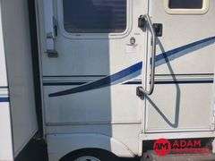 2002  Keystone  Cougar  5th Wheel Camper - 28FT