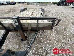 1999  Titan  Flatbed Trailer - 18FT