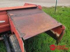 Hiniker  5600  Stalk Chopper/Windrower - 15FT