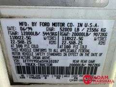 1995  Ford  LTA9000   Semi Truck - Diesel