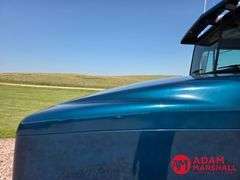 1999  International  9400  Straight Truck