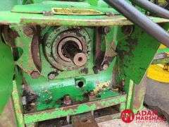 1984  John Deere  2950  Tractor w/Loader