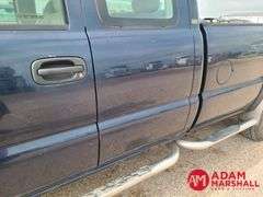 2005  Chevrolet  Silverado 2500  Pickup - Gasoline
