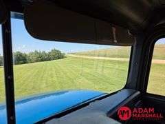 1993  International  Eagle 9300  Straight Truck