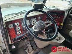 2004  International  9400t  Semi Truck