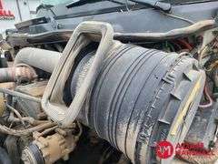 2005  International Harvester  8000  Semi Truck
