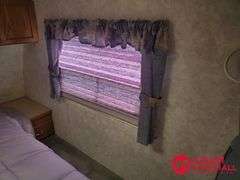 2002  Keystone  Cougar  5th Wheel Camper - 28FT