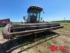 2005  Hesston  9240  Swather