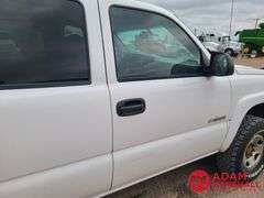 2004  Chevrolet  Silverado 3500  Pickup - Gasoline