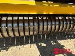 2013  New Holland  BR7090  Specialty Crop Baler