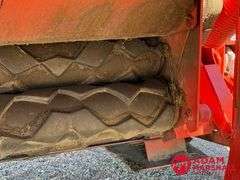 2010  Kuhn  FC 4000  RG Windrower - 13FT