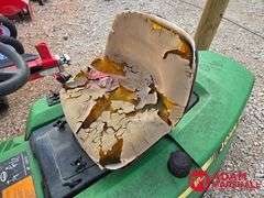 John Deere  F510  Riding Lawn Mower - 48IN