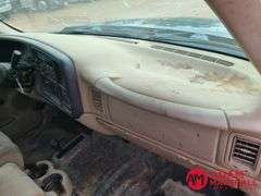 2005  Chevrolet  Silverado 2500  Pickup - Gasoline
