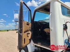 1991  International  8100  Semi Truck