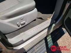 2006  Lincoln  Navigator  SUV - Gasoline