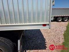 1999  International  9400  Straight Truck