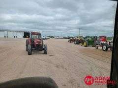 1984  John Deere  2950  Tractor w/Loader