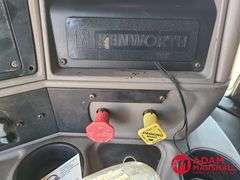 2000  Kenworth  T2000  Semi Truck