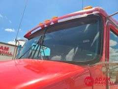 2011  Kenworth  T800  Semi Truck