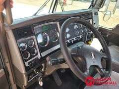 2014  Kenworth  W900  Semi Truck