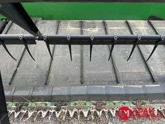 2013  John Deere  635FD  HydraFlex Draper Head
