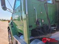 2006  Sterling  9500  Semi Truck