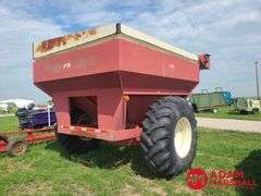 J&M  525  Grain Cart