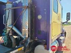 2000  Kenworth  T2000  Semi Truck
