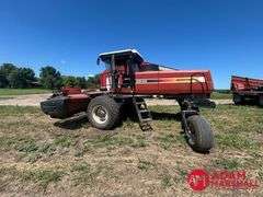2005  Hesston  9240  Swather